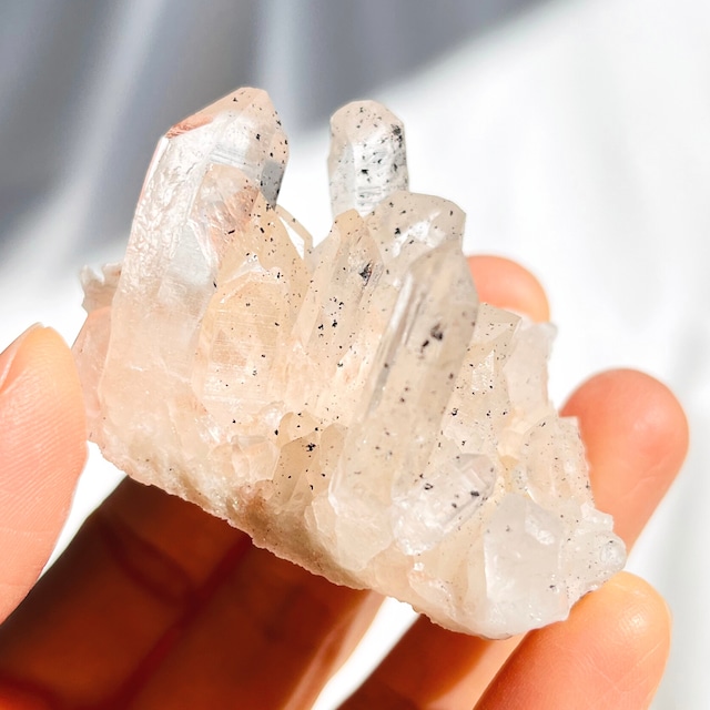 サマディ ピンクヒマラヤン mini クォーツ クラスター 虹入 インド サマディ ピンクヒマラヤン mini クォーツ クラスター 虹入 インド