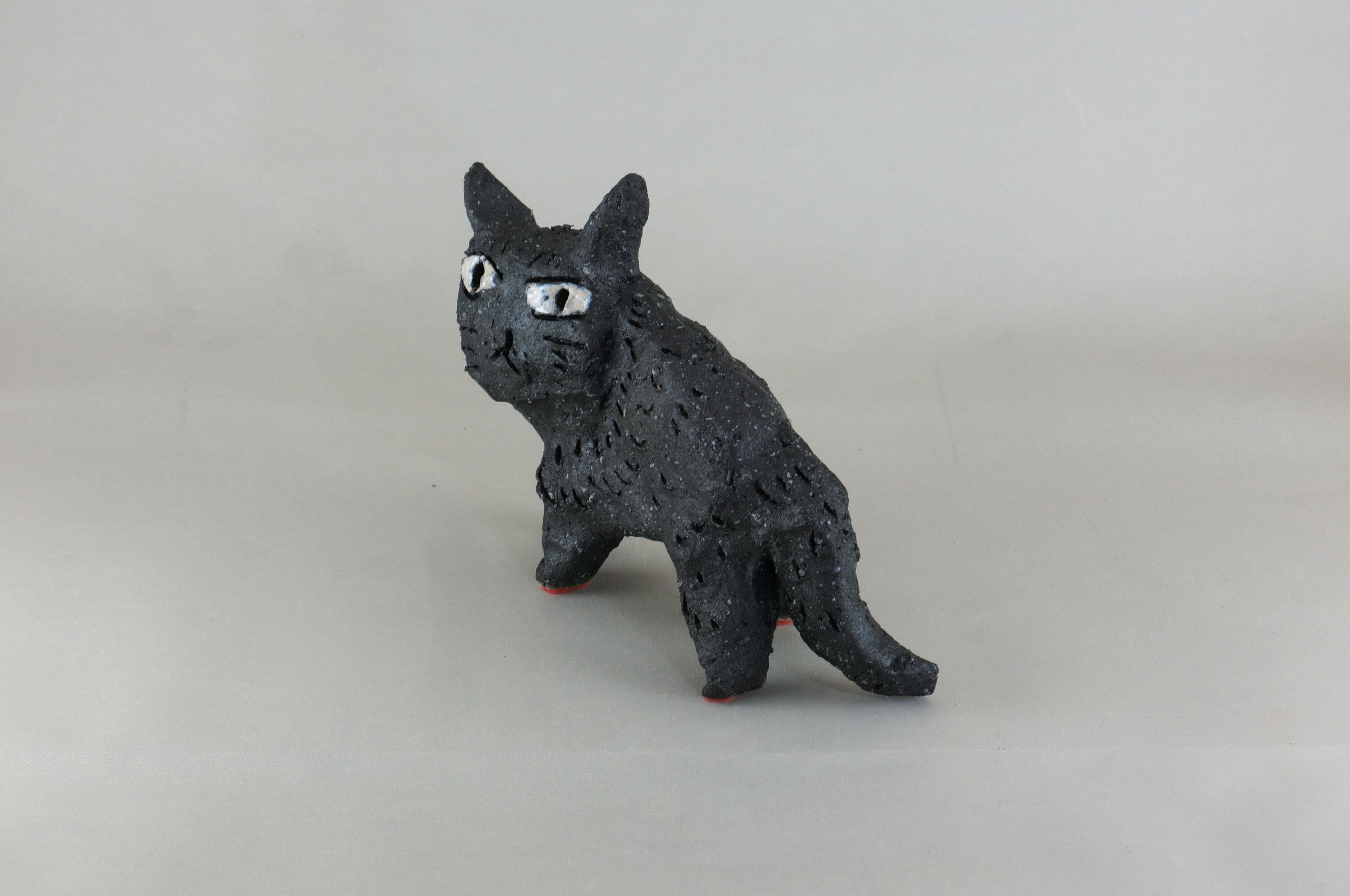 幸生窯　前川幸市作　猫（立ち）