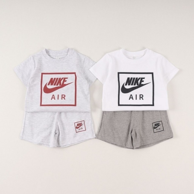 ナイキ　キッズ服　上下セット
