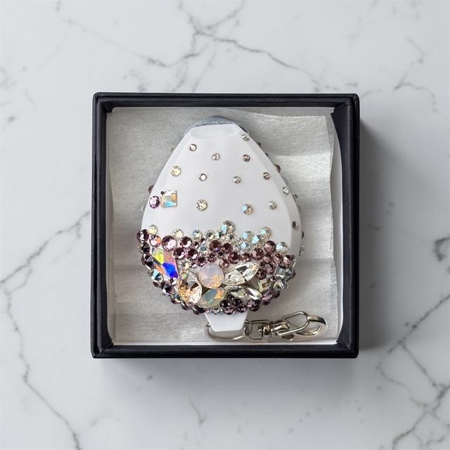 デコプティ　アワーグラス　ホワイト【斜めがけタイプ紐60センチ】