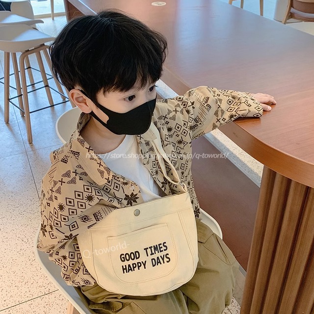 ワンショルダーカジュアル子供用　キャンバス　バッグ　鞄　人気　韓国風子供バッグ 子供鞄