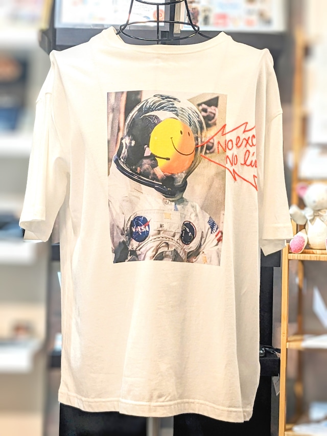 BRODRE PrintxEmbroiderd Tシャツ 宇宙飛行士 ホワイト [BR7004]