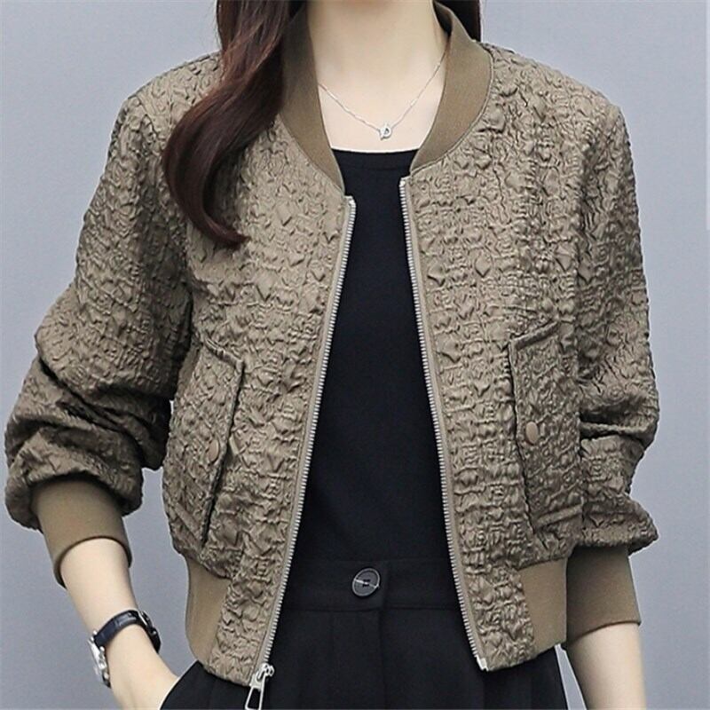 ジャケット ショート 袖あり 長袖 細身 ストレート ジッパー ポケット 大人可愛い シンプル カジュアル 大人 上品 おしゃれ かっこいい 大人カッコいい 大人女子 ラブリー キュート ガーリー クール 主役級 無地 春 秋 10代 20代 レディース 女性用 通勤 学生 通学 デート お出かけ 女子会 休日 パーティー イベント 旅行 ショッピング 着回し 普段使い お揃い 双子 韓国 韓国系 オルチャン ファッション コーデ スタイル 楽ちん サイズ M L XL 色展開 コーヒー色 ホワイト