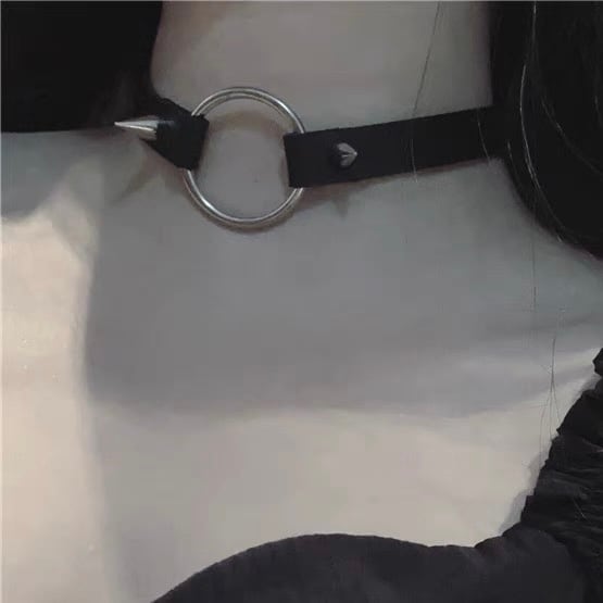 【予約】Fang Ring Pu Leather Choker
