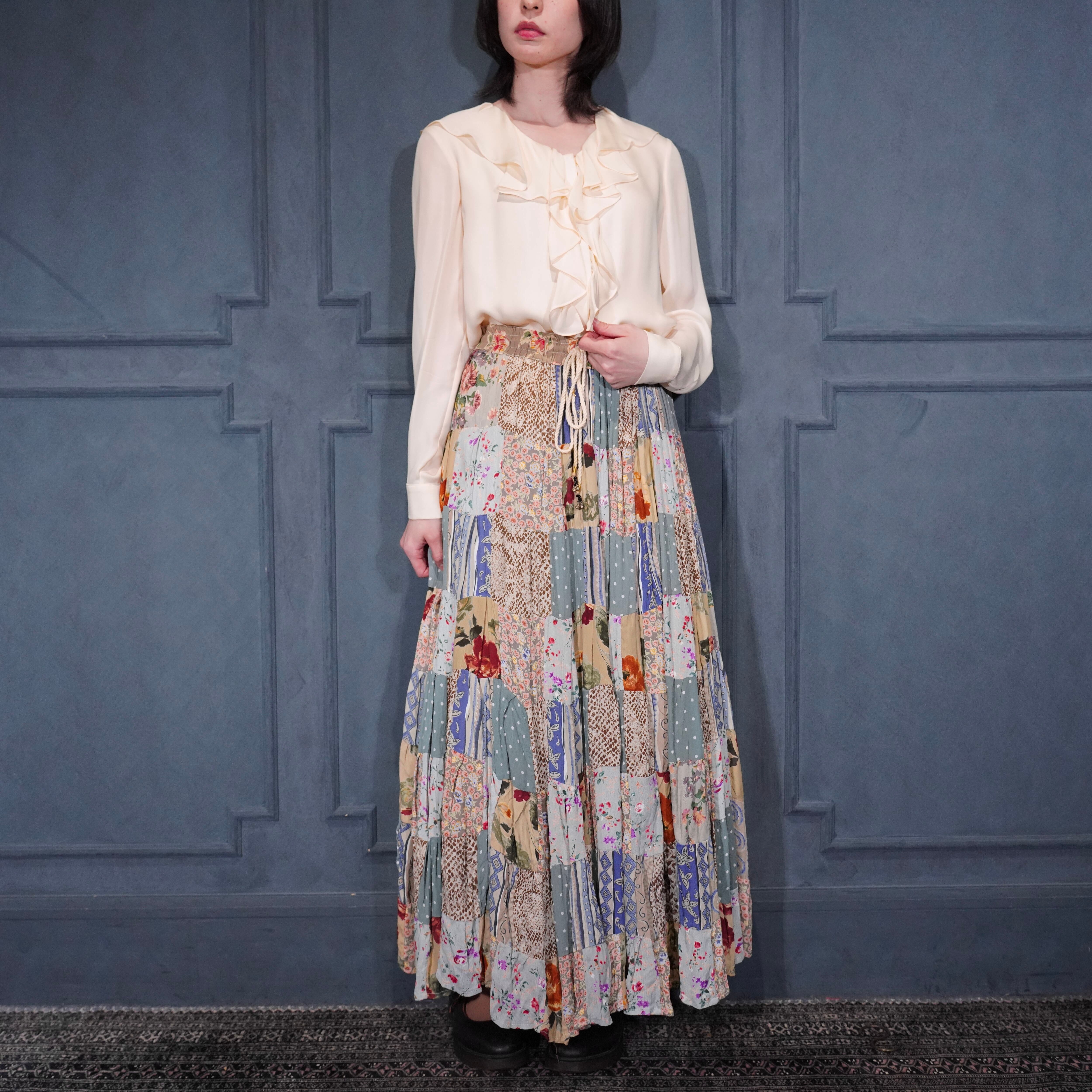 90's USA VINTAGE FLOWER PATTERNED PATCHWORK DESIGN RAYON LONG