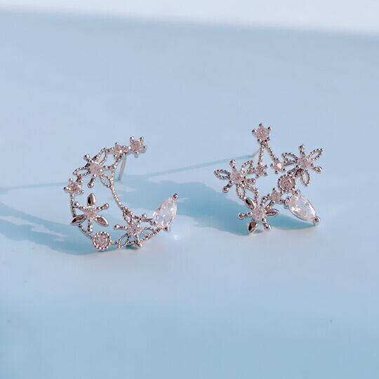 Elizabeth Bower 】Pavet Stud Small Earrings GOLD / SILVER | PAY ID
