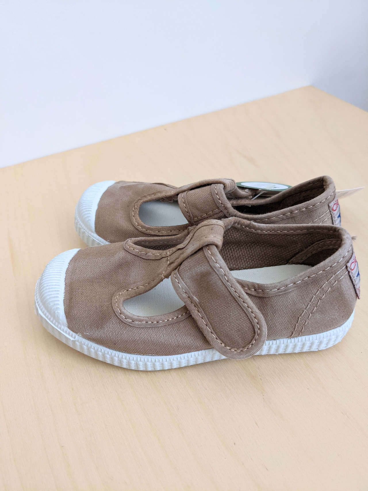 T-Strap Deck Shoes (むら染めBeige)  / Cienta