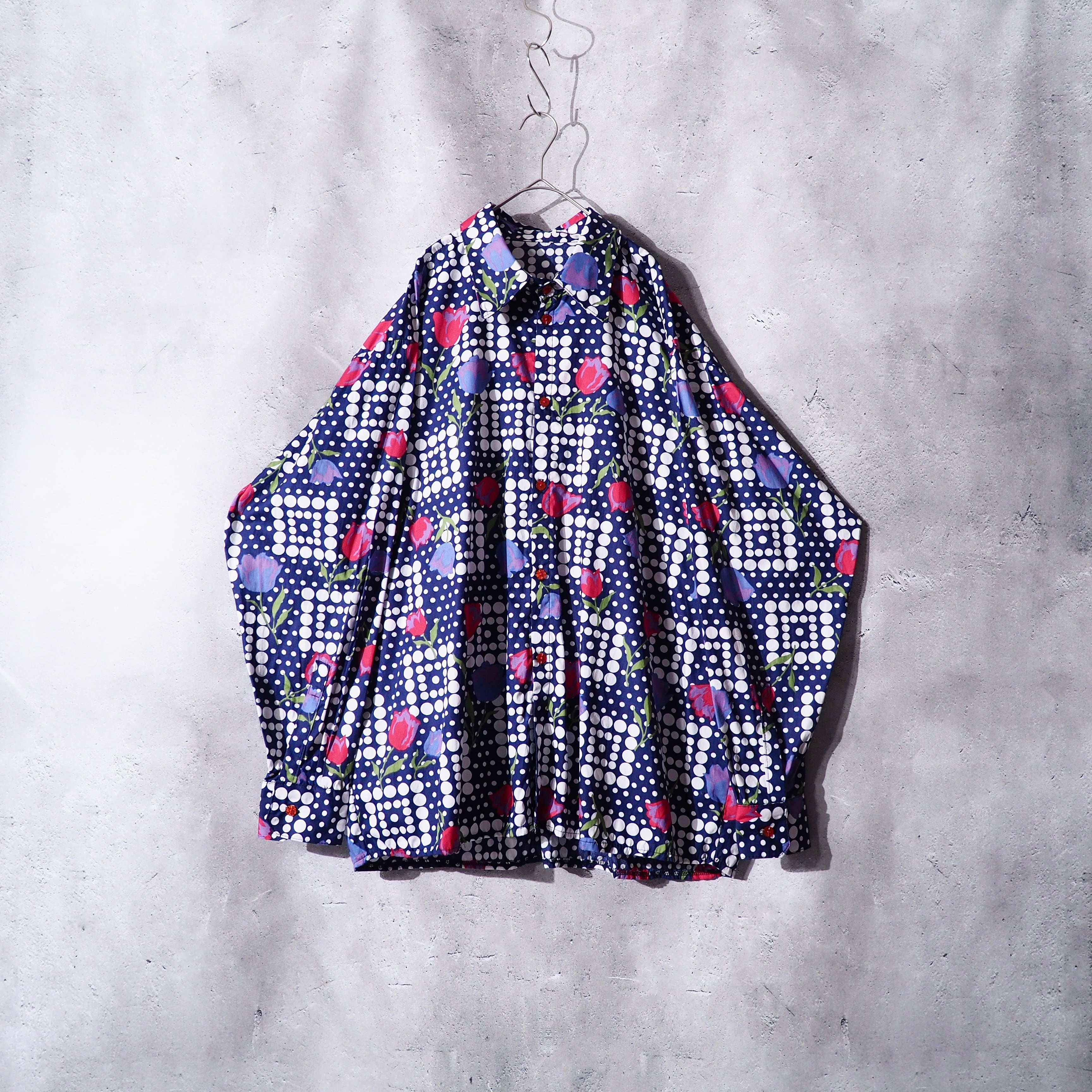 Bewitching flower × Dot pattern design vintage loose silhouette shirt