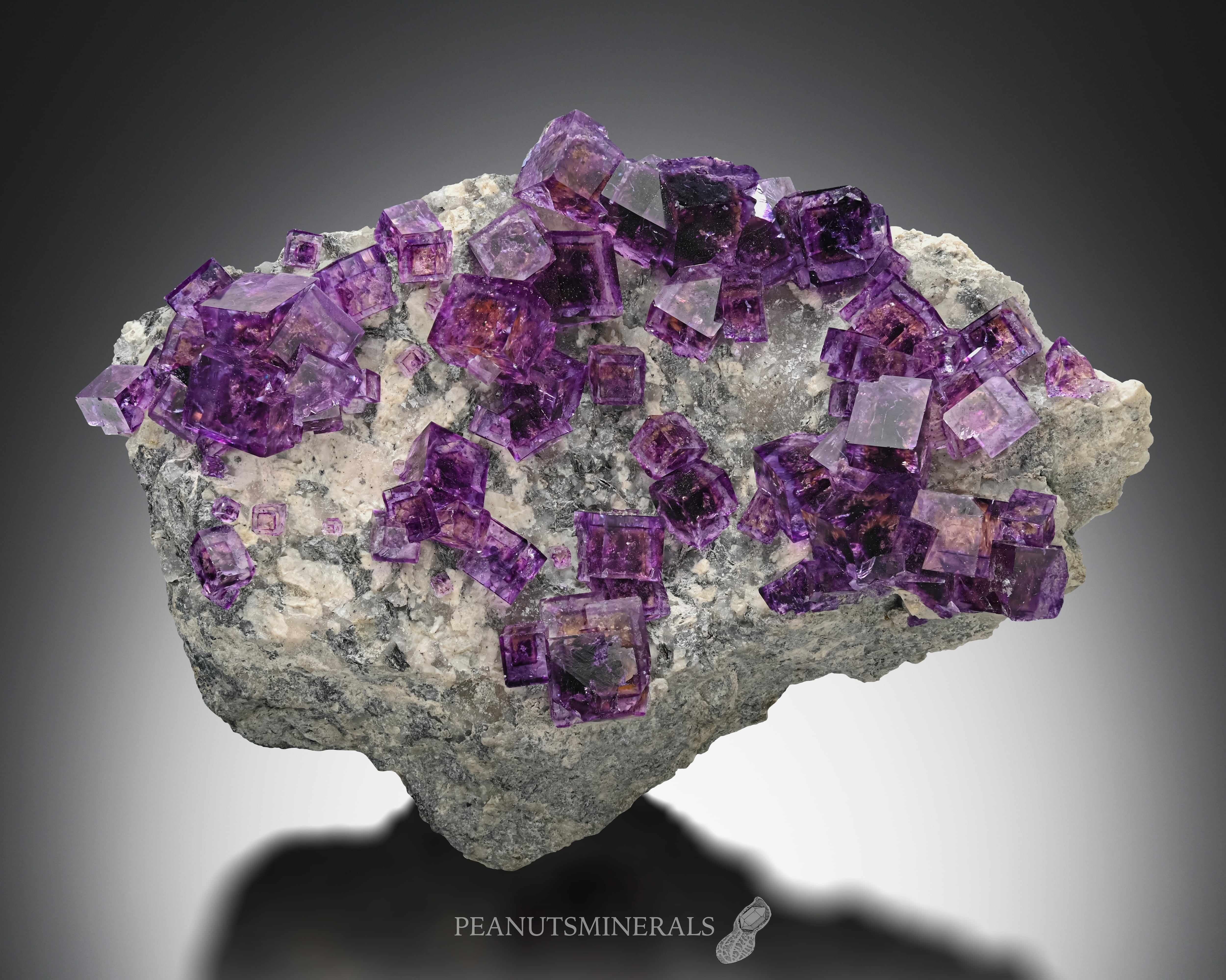 フローライト【Fluorite】フランス産 | PEANUTS MINERALS