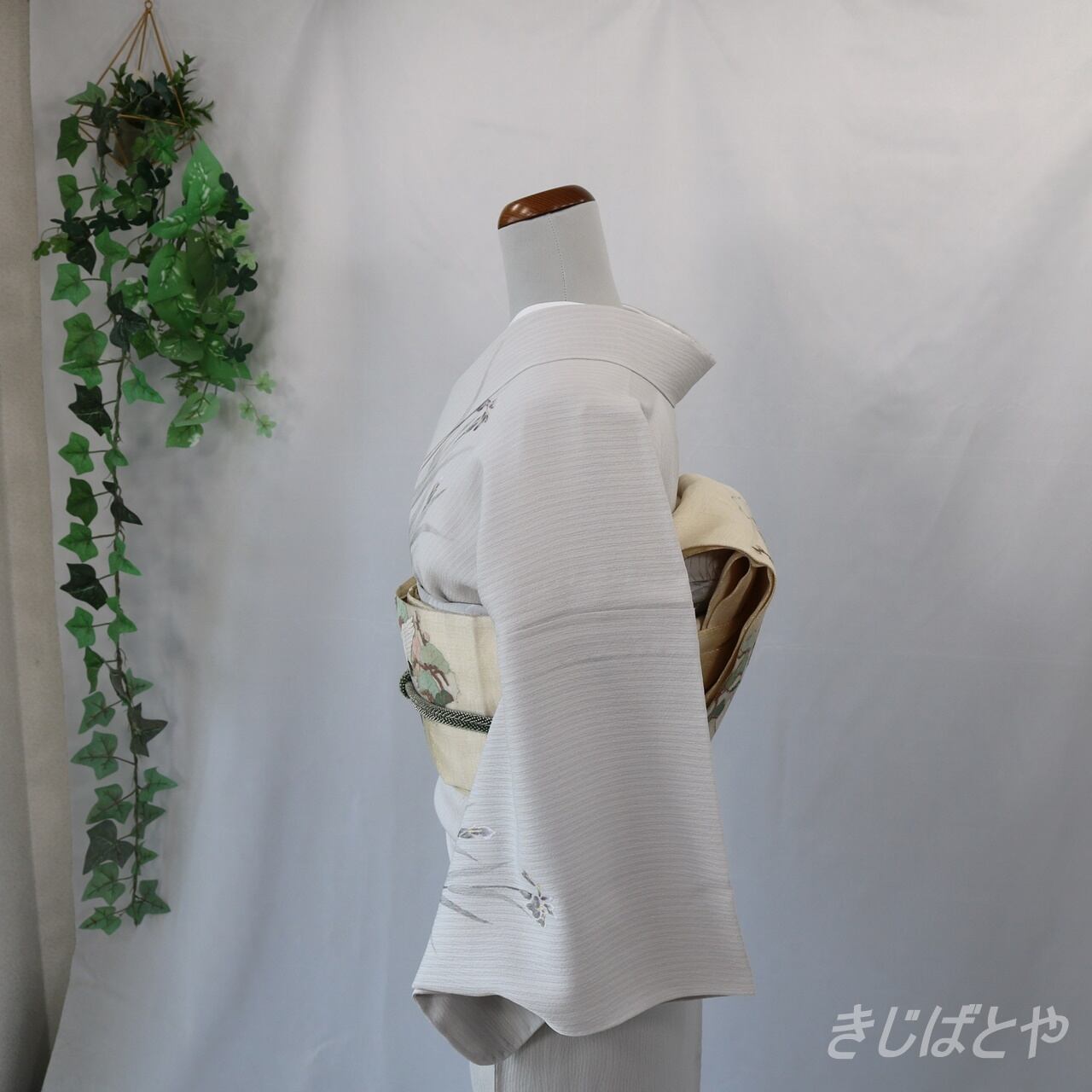 訪問着　フルセット　付け下げ　小紋　着物　正絹　刺繍　金花白地　百花繚乱　O6 訪問着 フルセット 付け下げ 小紋 着物 正絹 刺繍 金花白地 百花