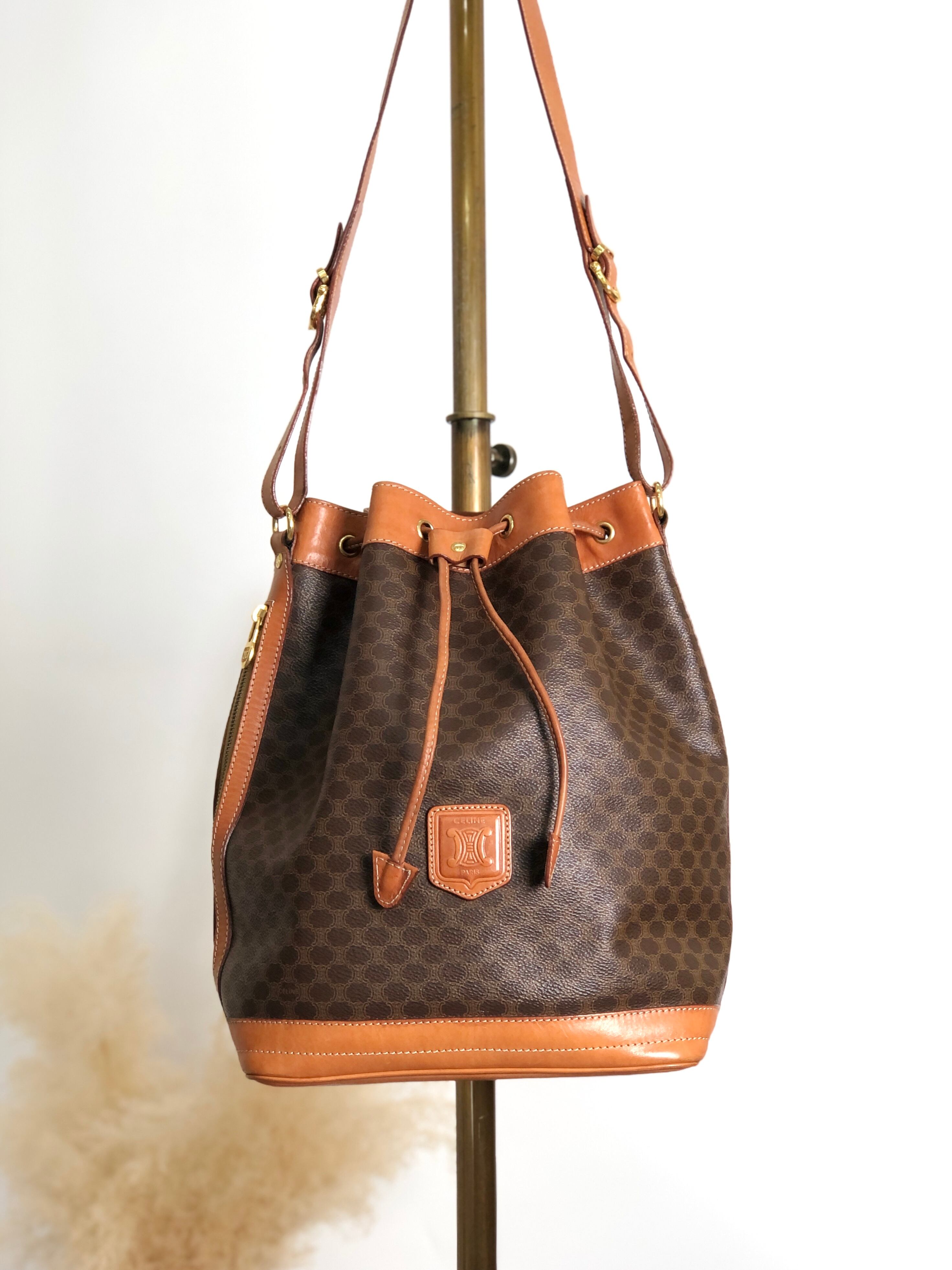 CELINE セリーヌ マカダム ショルダーバッグ ブラウン ブラゾン型押し PVC レザー 巾着 vintage ヴィンテージ オールド epwjhg