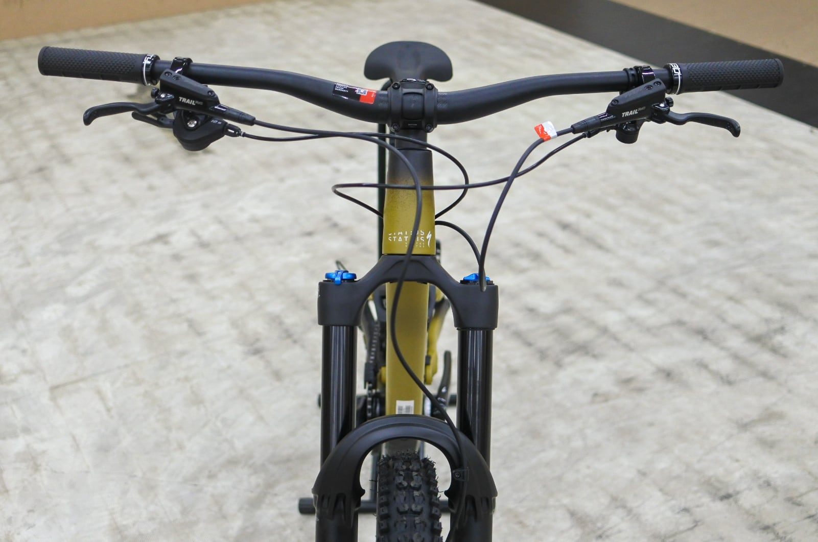 7/29まで 期間限定価格【SPECIALIZED】STATUS 2 170 [ステータス