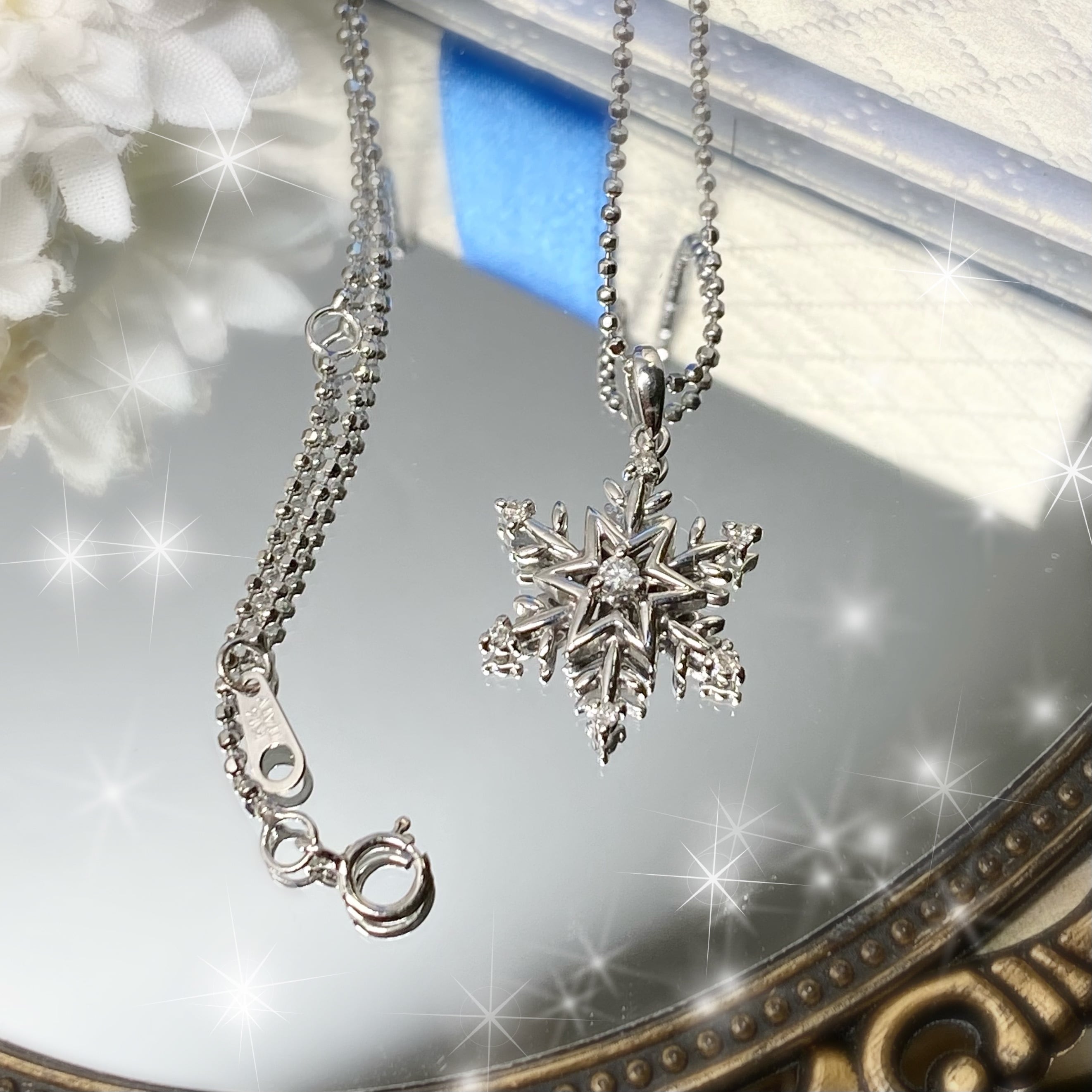 【4/30までSALE中】?雪の結晶が美しいダイヤモンド　ペンダント（チェーン付き）【Japanese pendant】