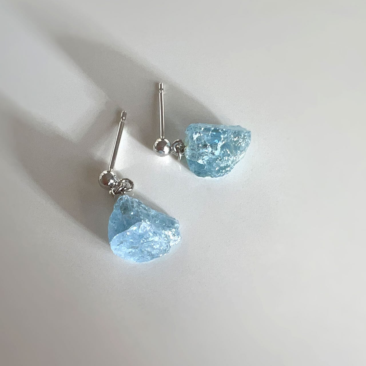Pt900 アクアマリン原石 ピアス | atelier-N2
