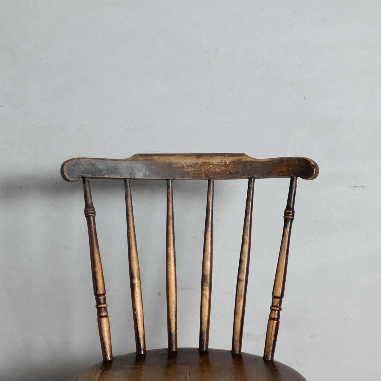 Ibex Chair / アイベックスチェア〈ダイニングチェア・ウィンザー