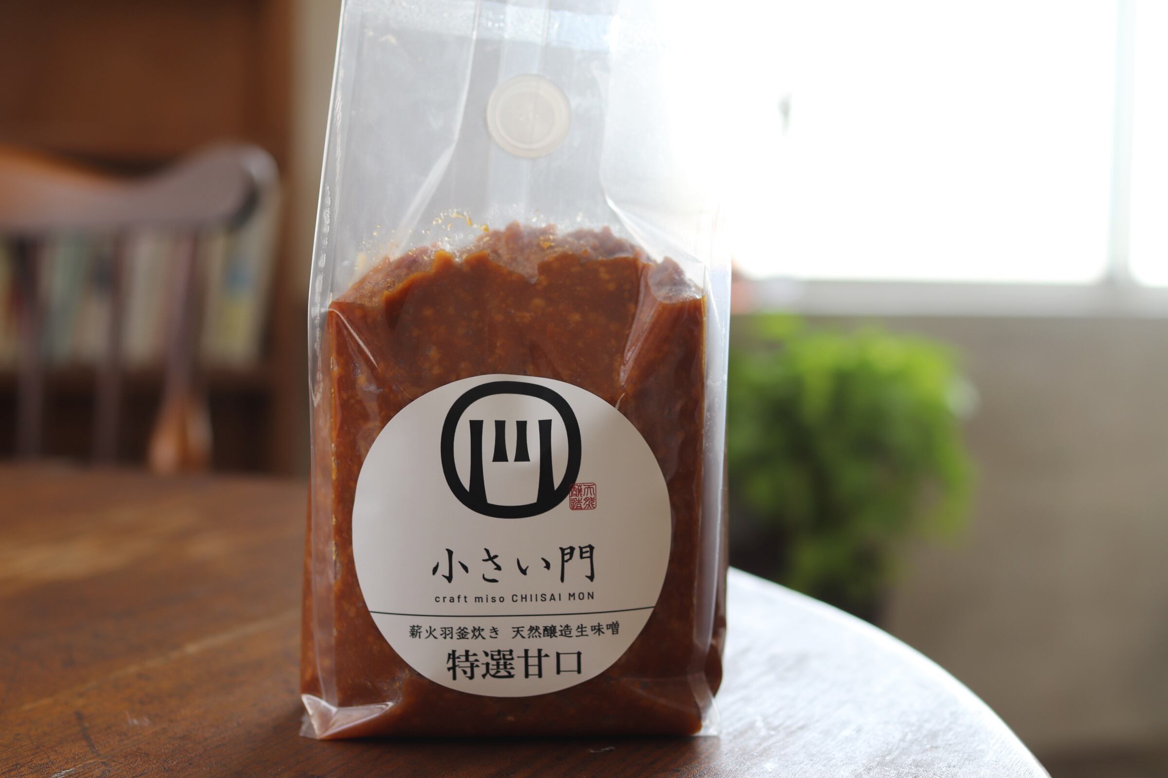 小さい門の特選甘口みそ900g