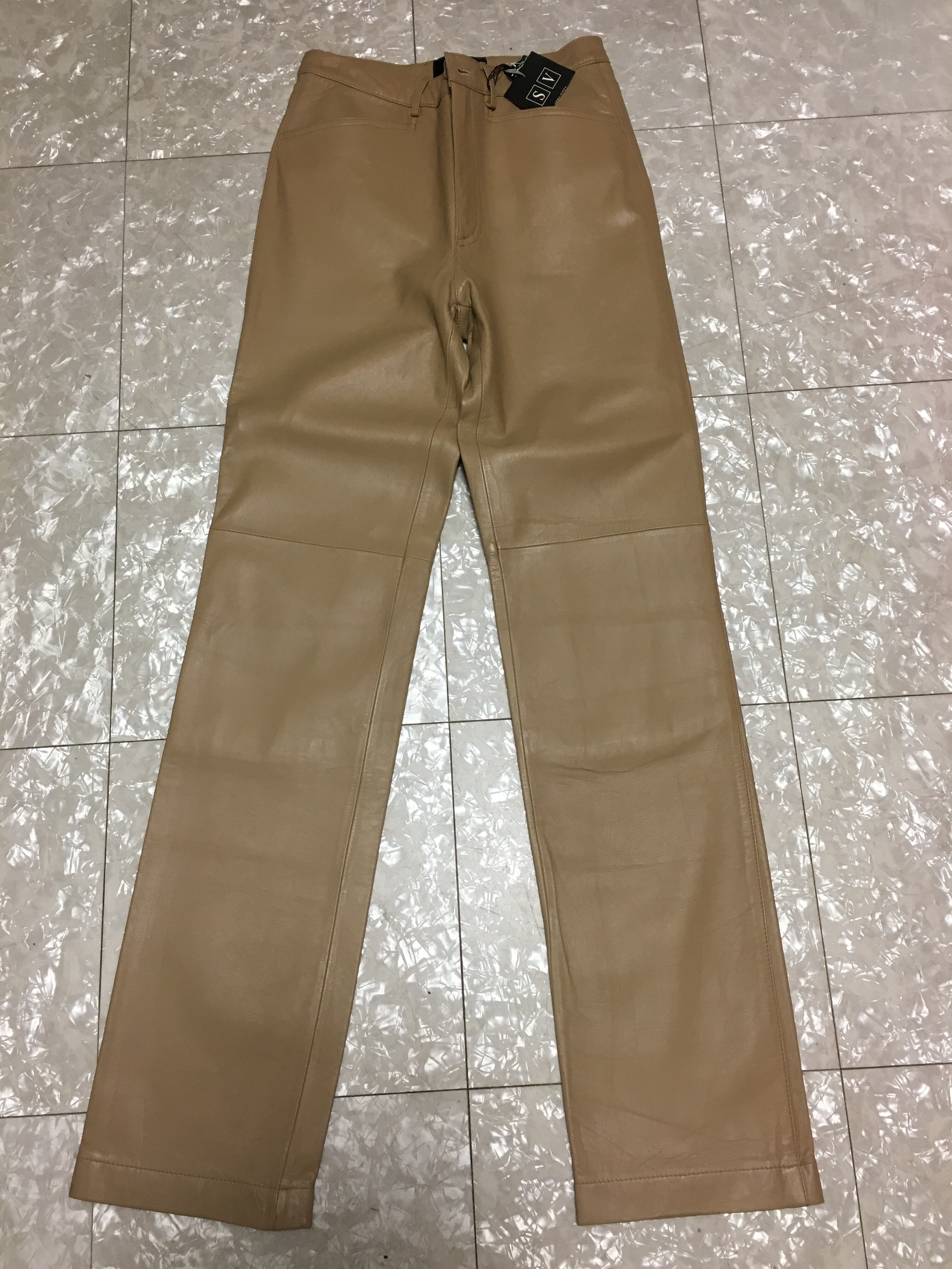 本革レザーパンツ（イタリー羊革）L寸79㎝ 新品未使用品 色