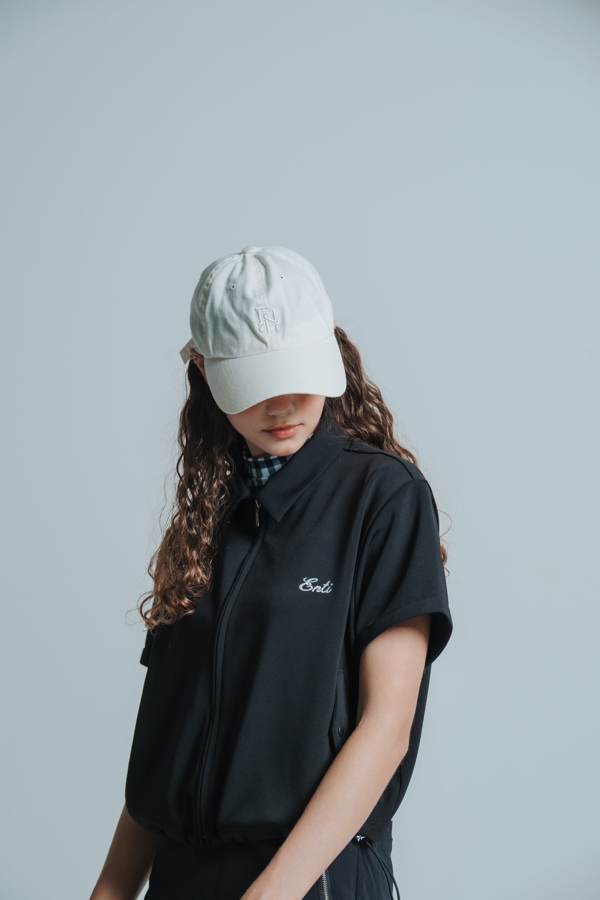 FLAP ZIP POLO (BLK) | ENTI