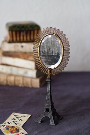 ベル・エポック、永遠のエッフェル塔-La tour Eiffel on the mirror