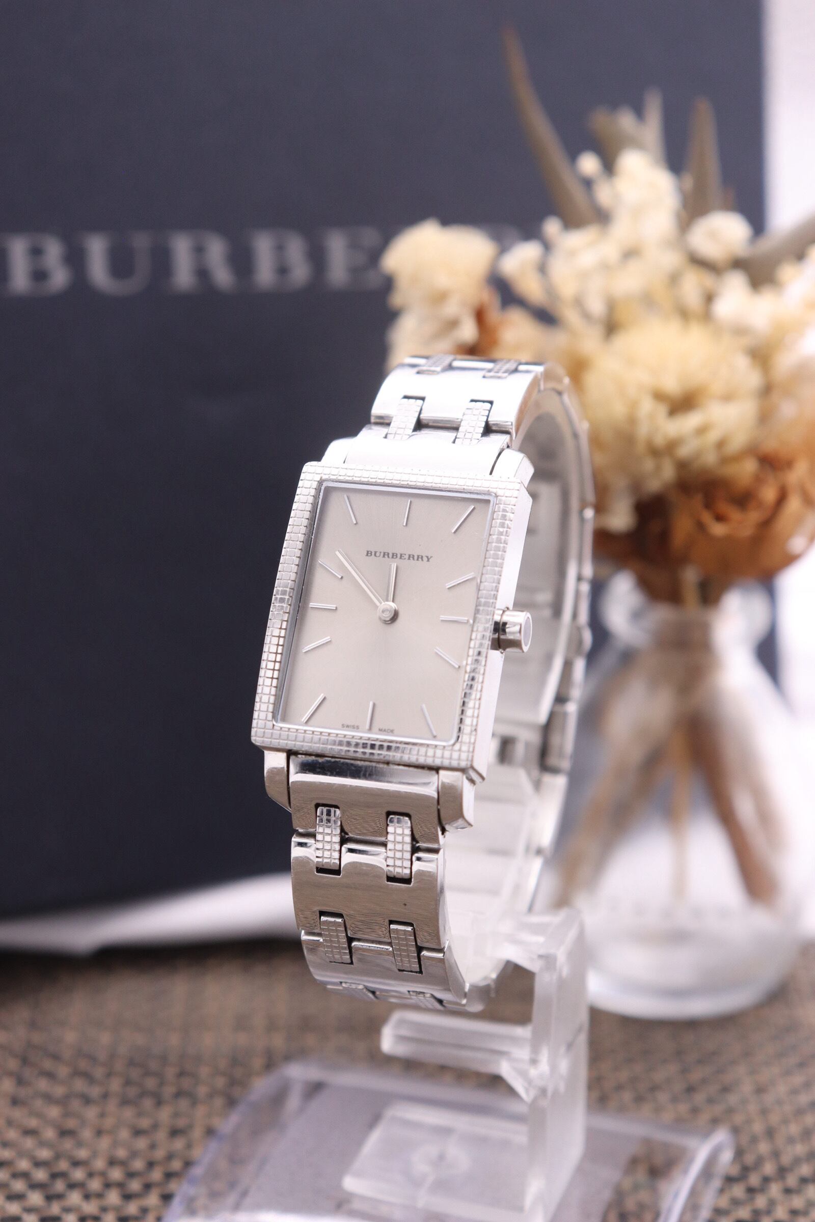 正規品【新品電池】BURBERRY BU1375/ダイヤ12P ホワイトシェル | 古倉