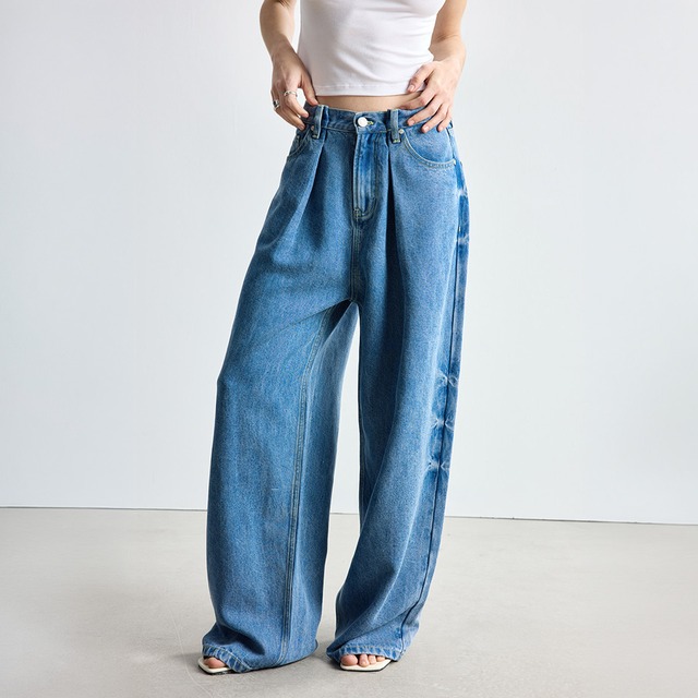 Stacked tuck wide denim A00163