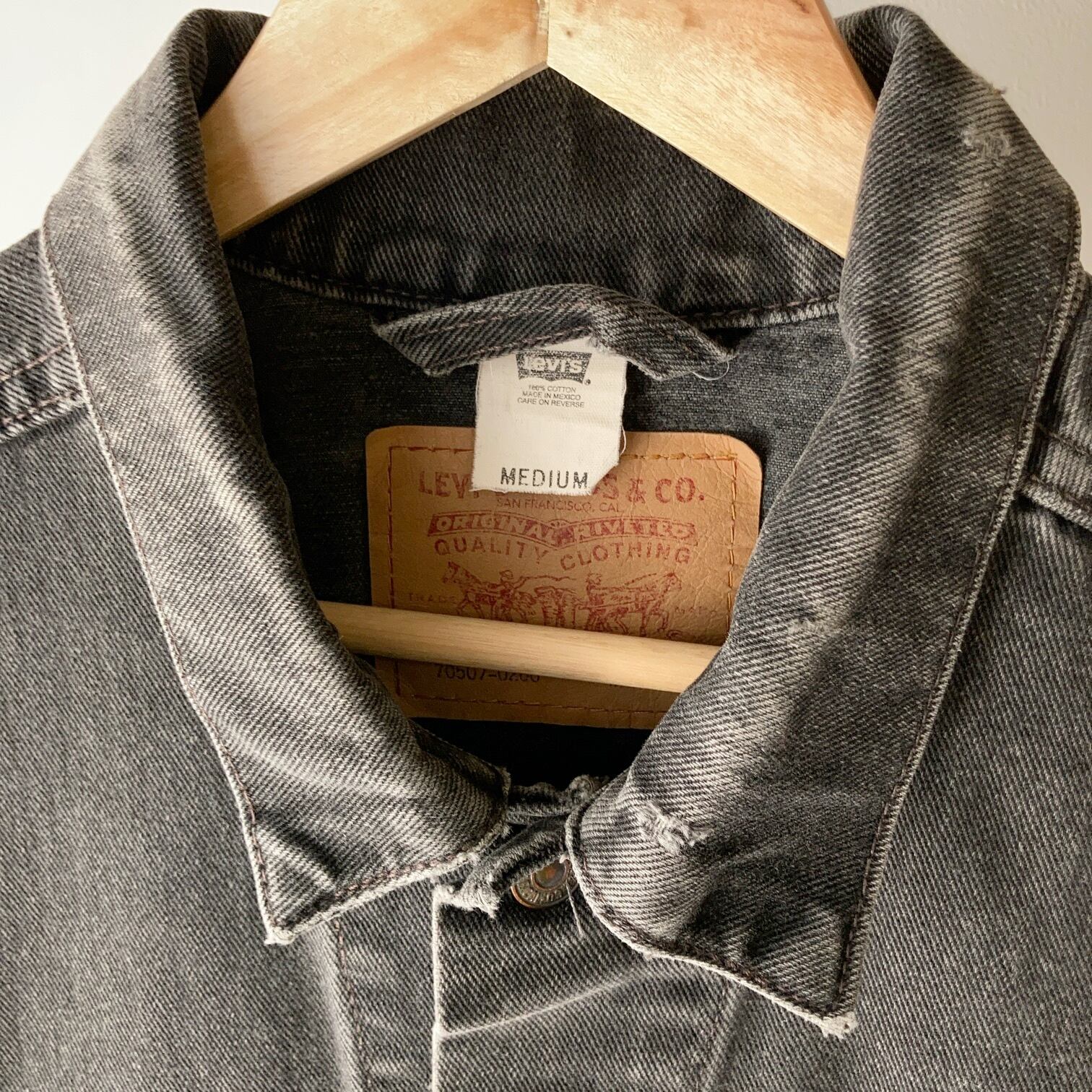 00's Levi's 70507-0260 ブラックデニムジャケット Size M 00's Levi's 70507-0260 ブラックデニムジャケット Size M