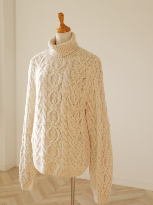 ●RALPH LAUREN angora cable design sweater
