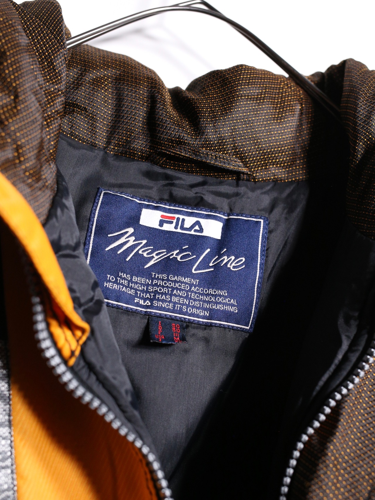 "FILA" multi gimmick tech design over silhouette mountain jacket - 14