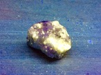 4) 蛍光鉱物