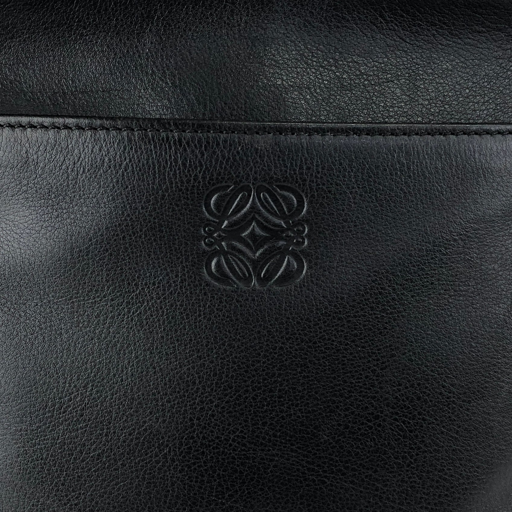 LOEWE ロエベ ショルダーバッグ ブラック アナグラム レザー ミニ