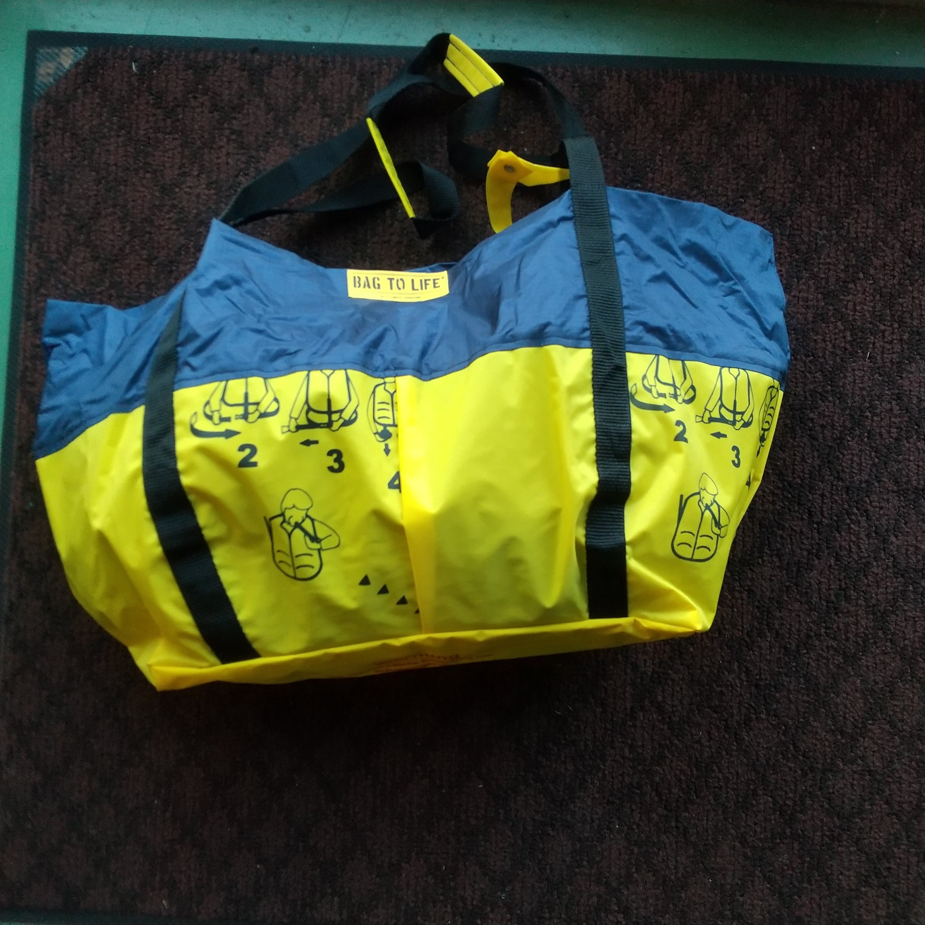 ドイツルフトハンザ航空　ナイロンバックとTシャツ　セット　@未使用タグ付 1ff0cfe134bf533d6fa47eca85cb12