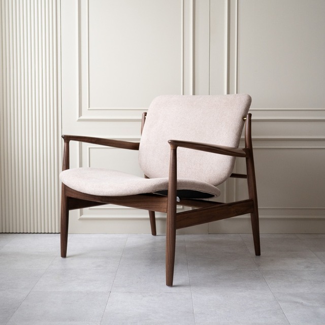 France Chair Beige / フランスチェア ベージュ フィン・ユール