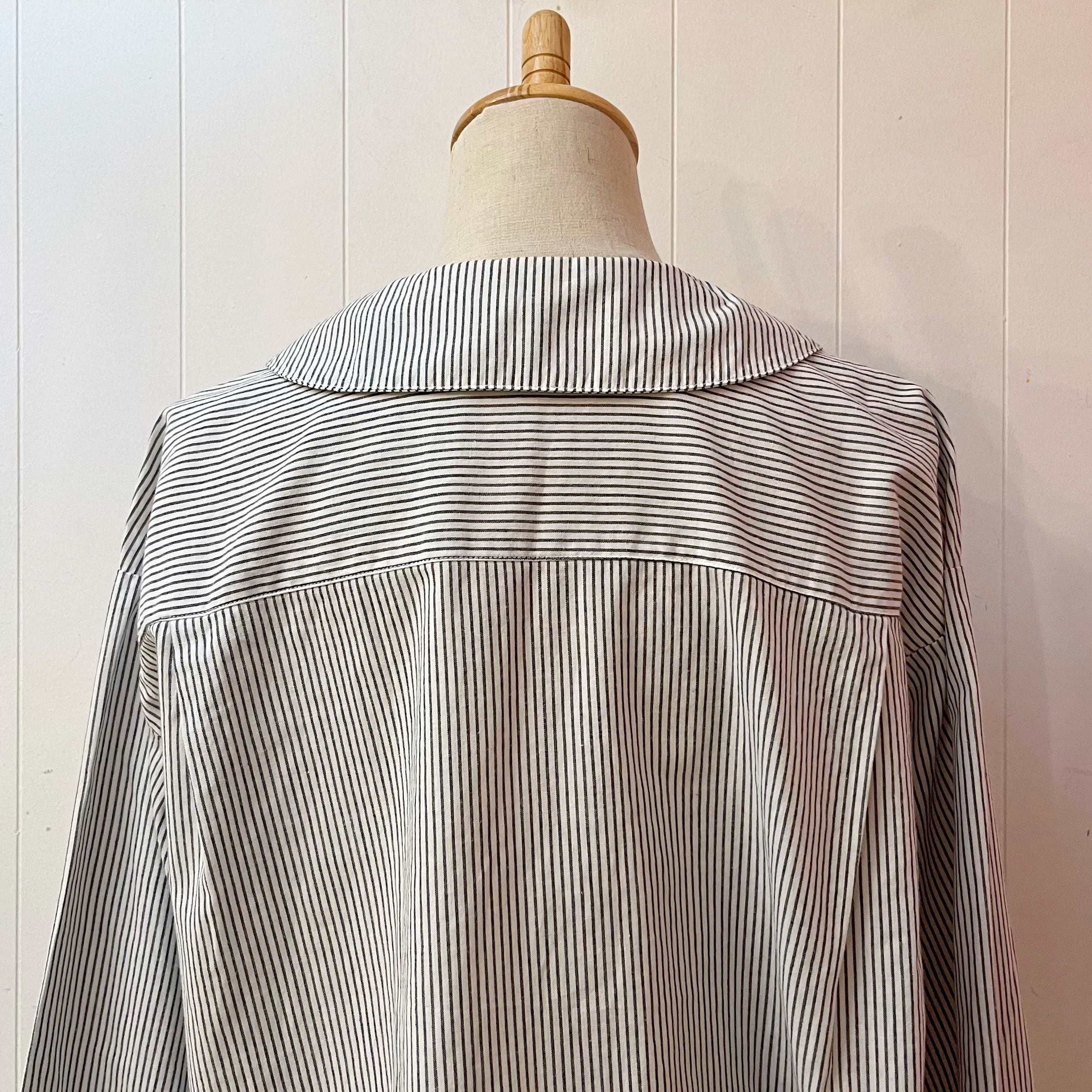 diary pocket stripe blouse