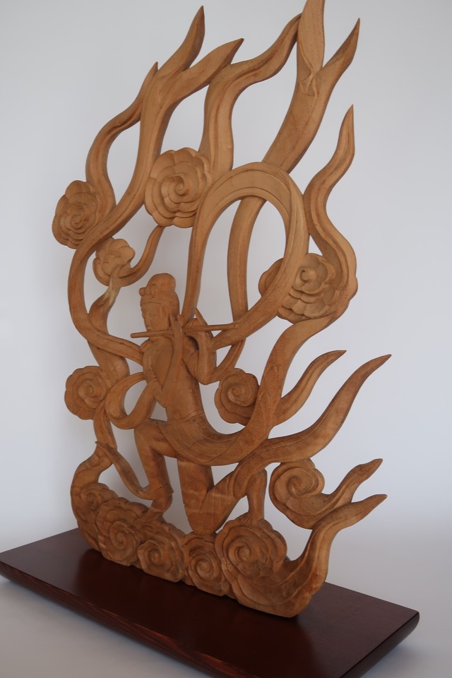 Frozen Music ― An Original Suien Sculpture by Tessō Mori