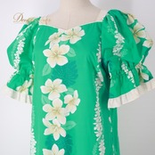 フラダンス 衣装 ワンピース ドレス グリーン系 Royal Creations ハワイ製 プルメリア柄 モンステラ柄 ハワイアンプリント アロハ フラ ダンス レッスン 練習 ホワイト系 緑 白 華やか 鮮やか フリル かわいい おしゃれ プリント ハワイアン リゾート ファッション