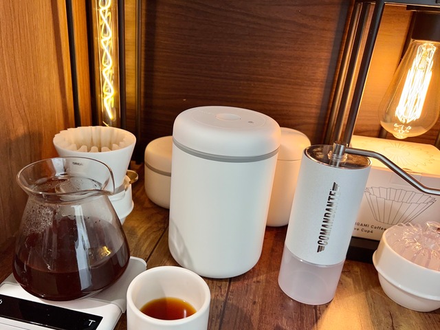 Fellow Atmos Vacuum Canister White 1.2ℓ