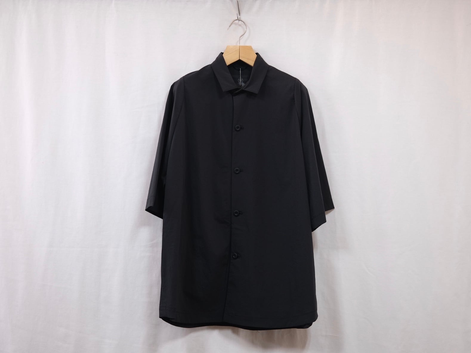 TEATORA” CARTRIDGE SHIRT S/S - DR BLACK” | Lapel online store