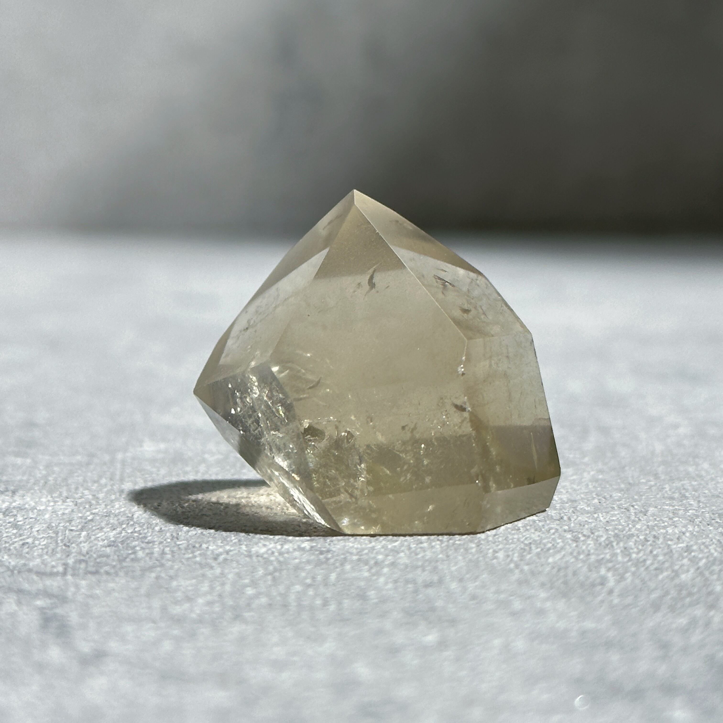 シトリン（黄水晶） タワー21◇ Citrine ◇ 天然石・鉱物