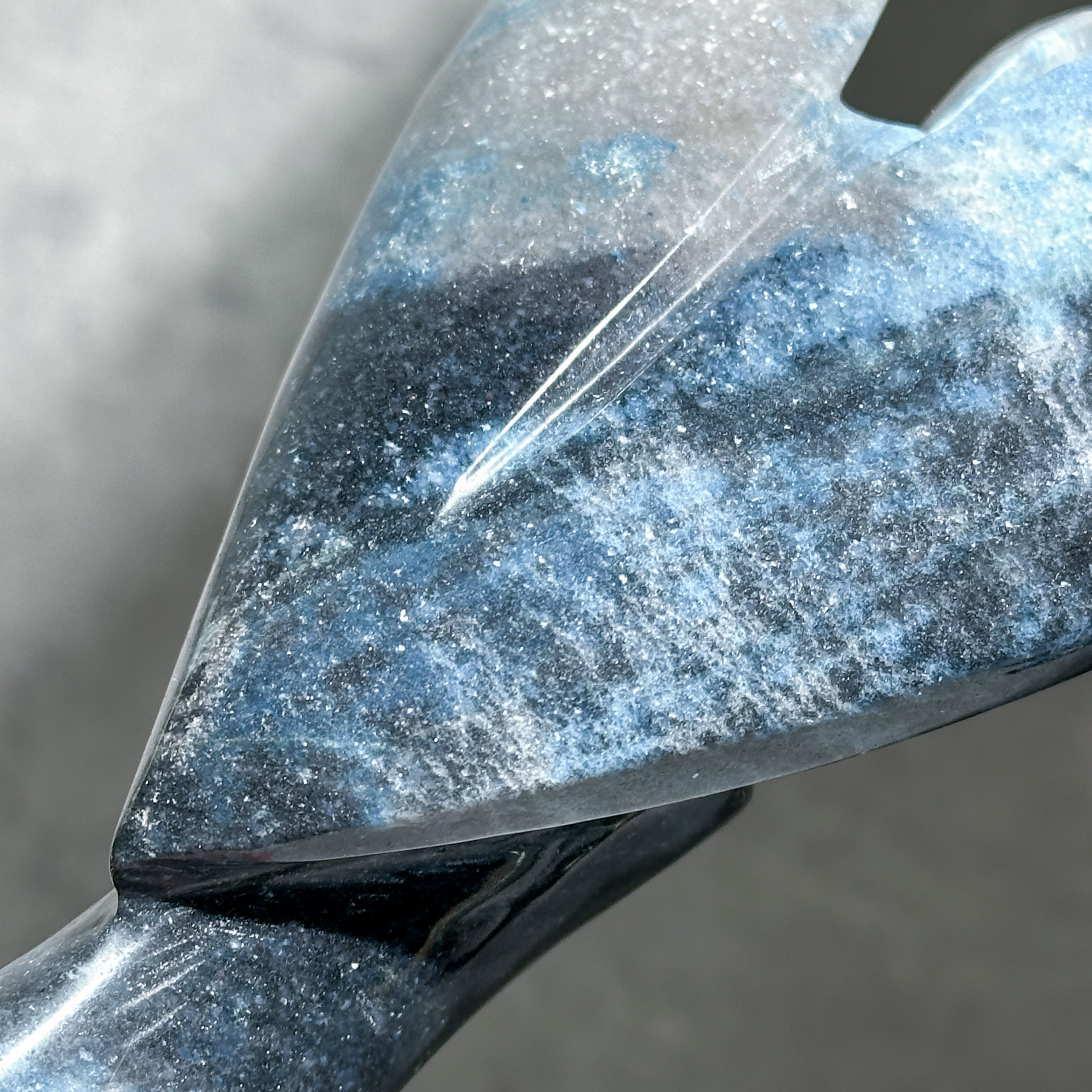 トロレアイトインクォーツ（トロール石） エンジェル61◇Trolleite in