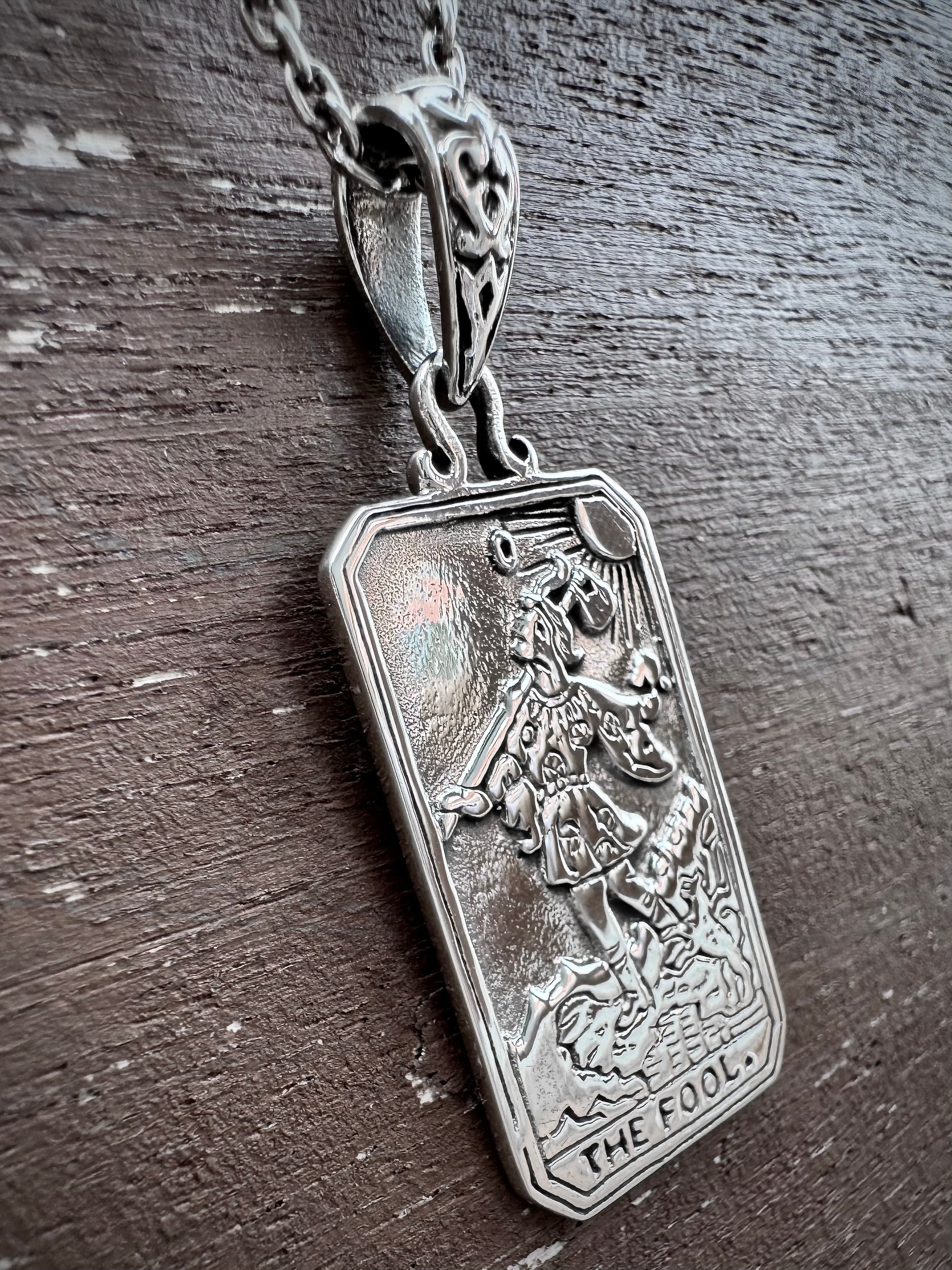 Tarot Card Top 〜The Fool〜 / タロットカードペンダント 愚者 | Gift