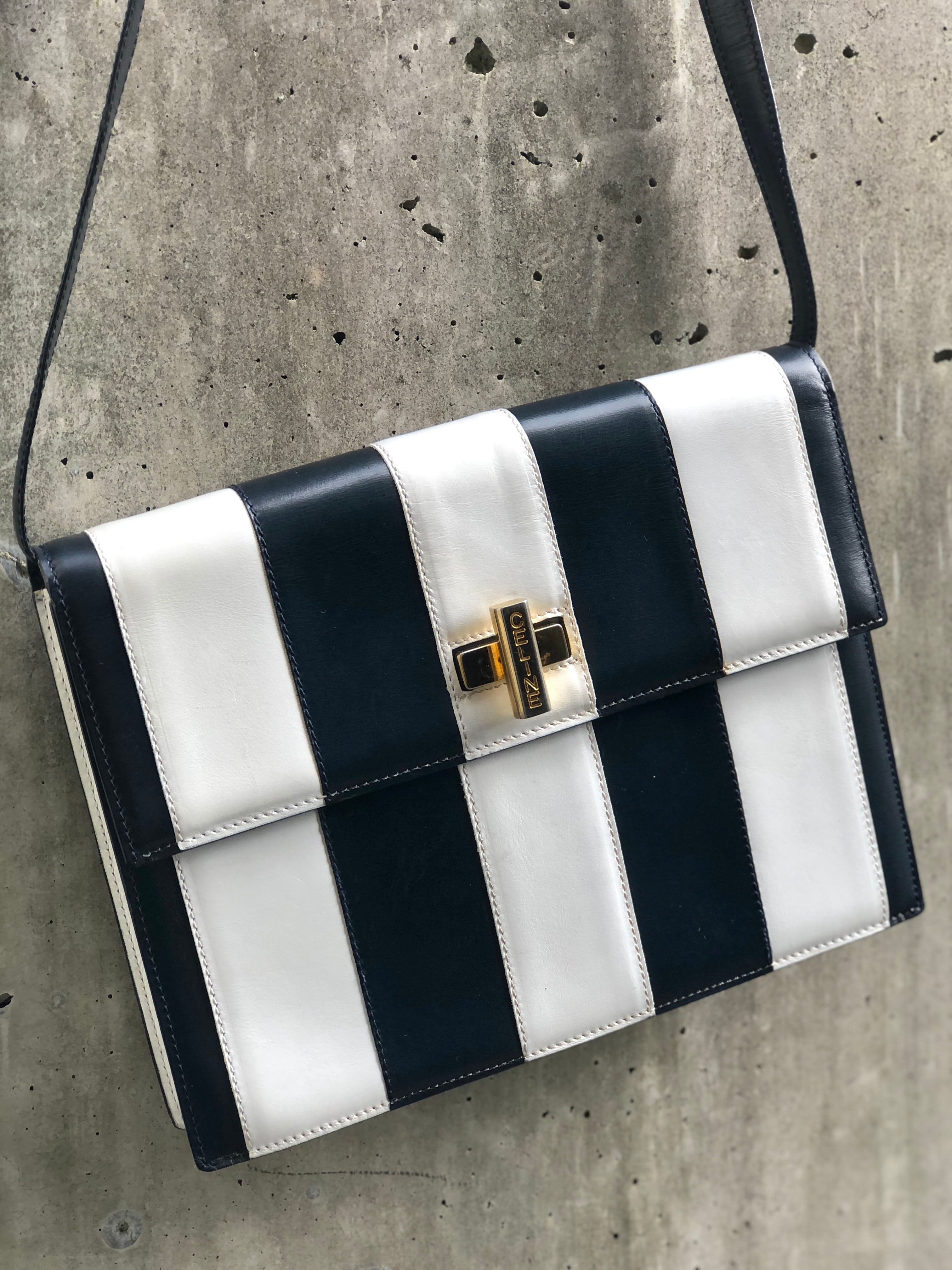 CELINE セリーヌ ターンロック ロゴ レザー ストライプ バイカラー