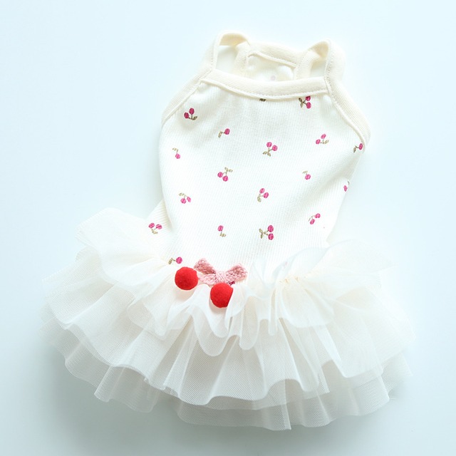 ドッグウェア さくらんぼ柄3段フリルワンピース 犬服