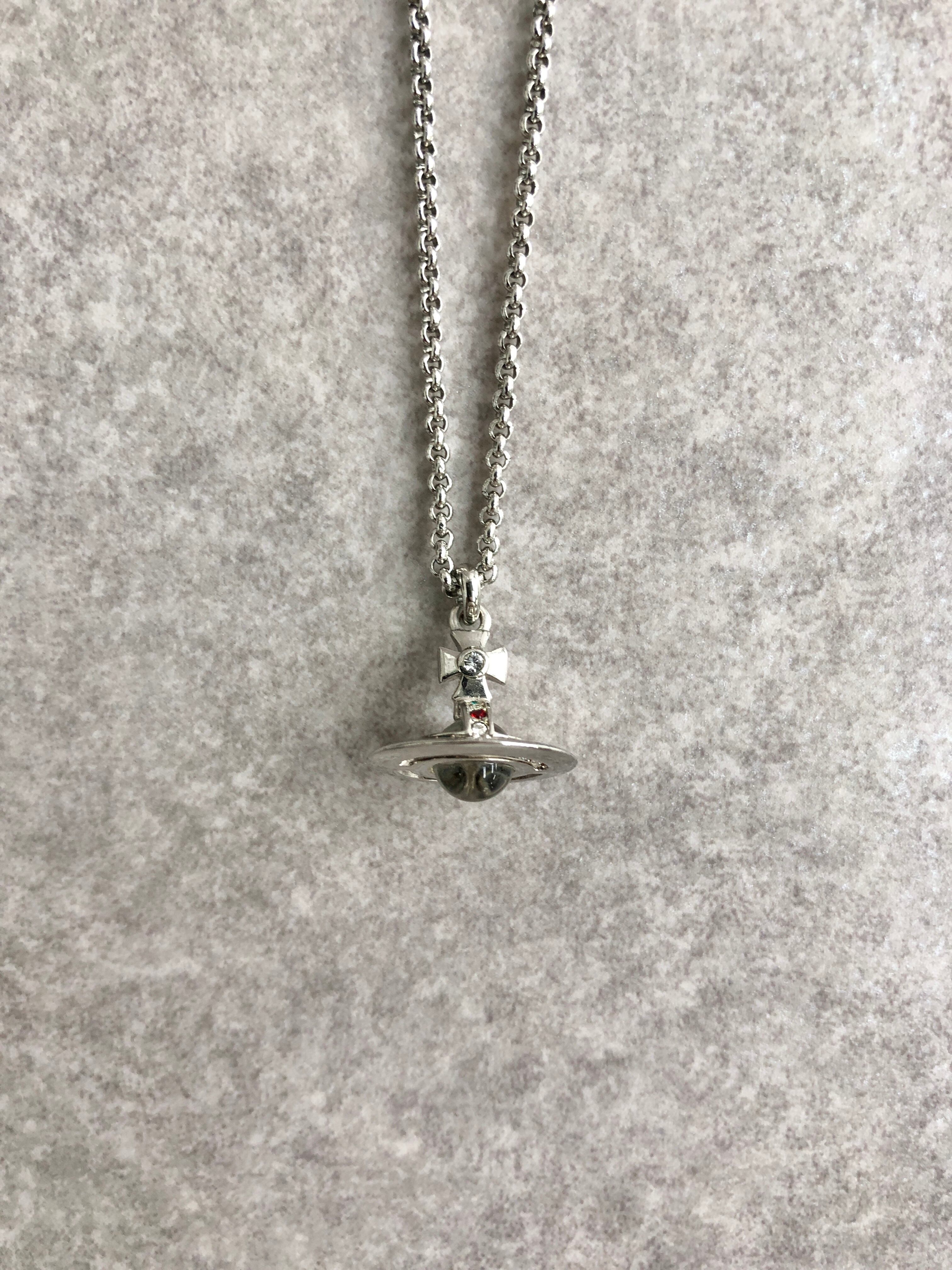 Vivienne Westwood ヴィヴィアンウエストウッド ネックレス オーブ