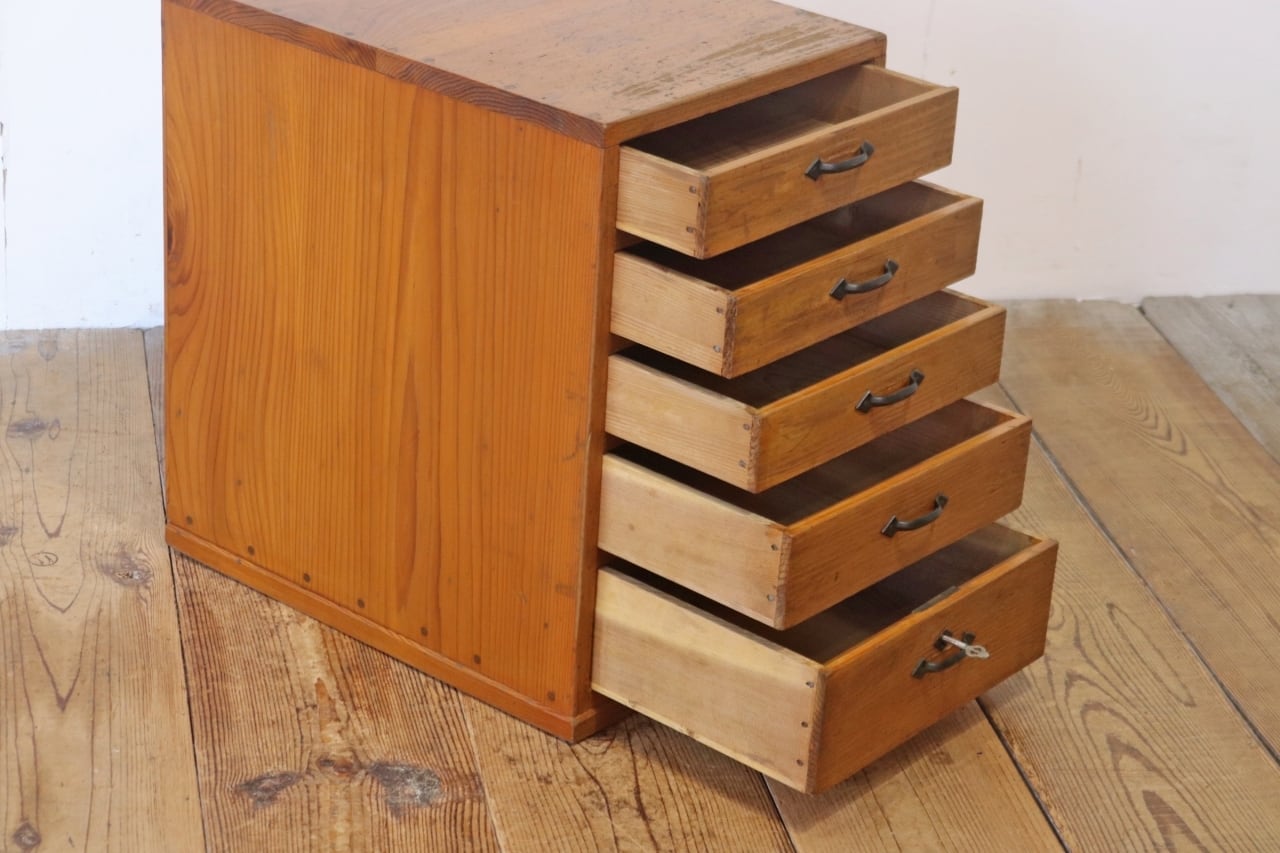 レトロ 卓上 小引き出し 抽斗 5杯 収納 小物入れ レターケース 仕切り B5 レトロ 卓上 小引き出し 抽斗 5杯 収納 小物入れ レターケース 仕切り