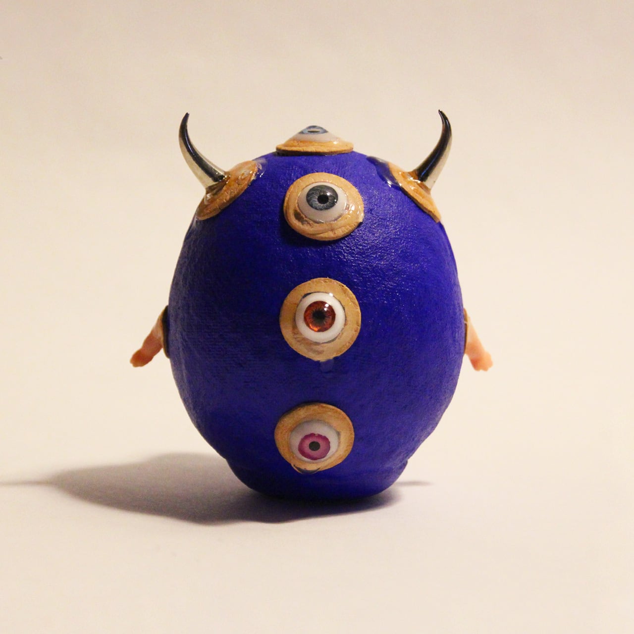 涙眼 - 鬼 達磨 ≪ 愛でだるま ≫ TearyEyed - ONI Daruma , Small