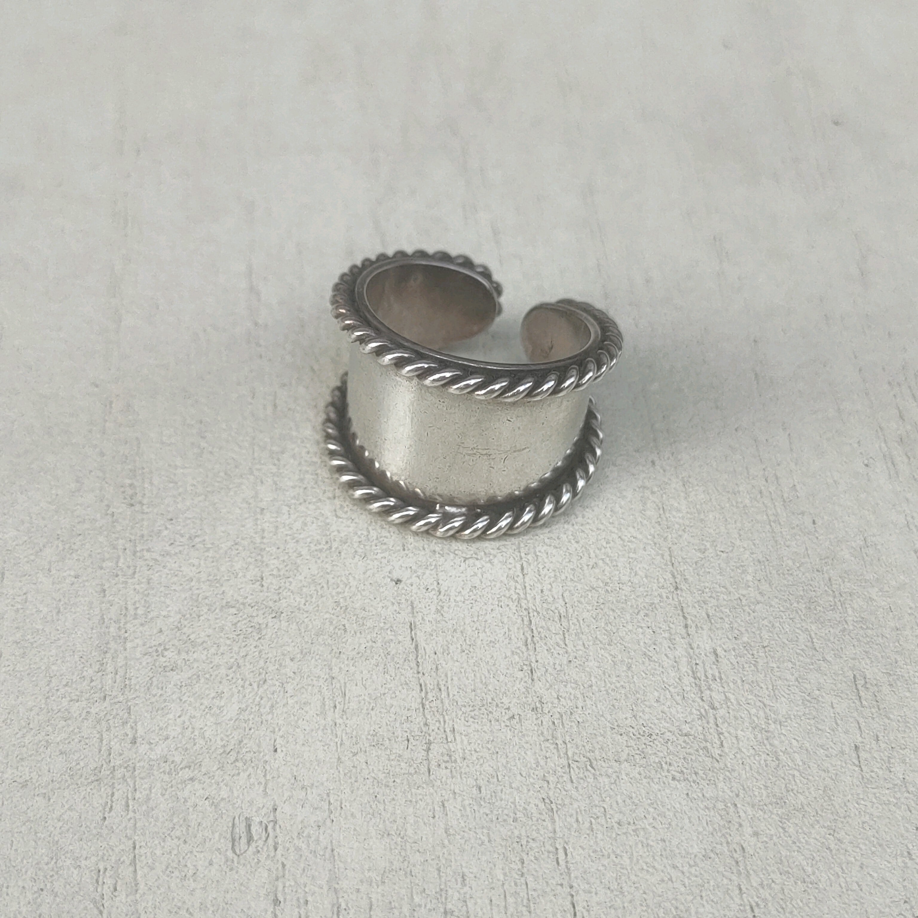 【新品】soierie ソワリー Twist Short ring リング