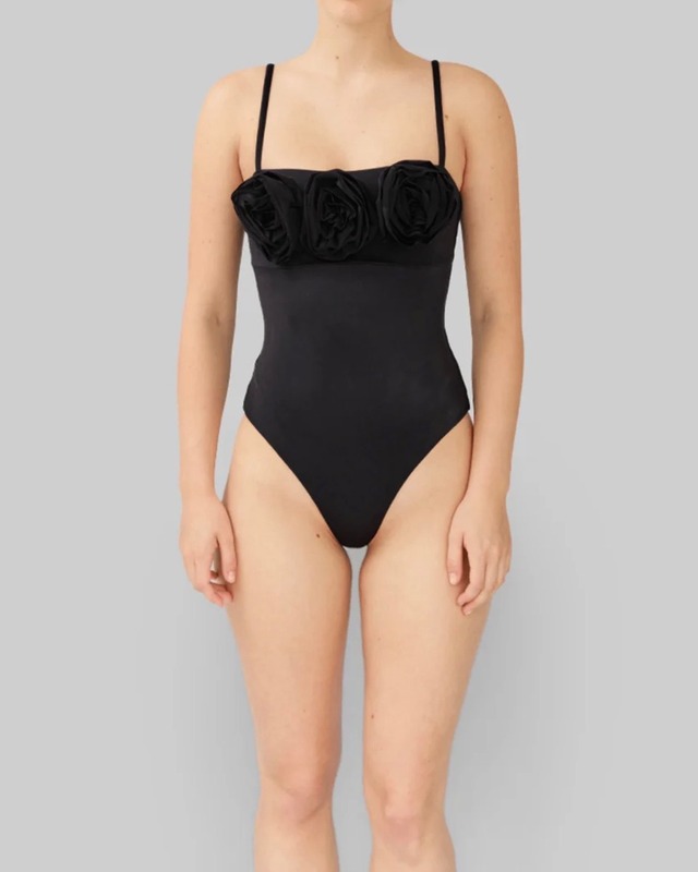 Zendaya swimsuit / OperaSPORT