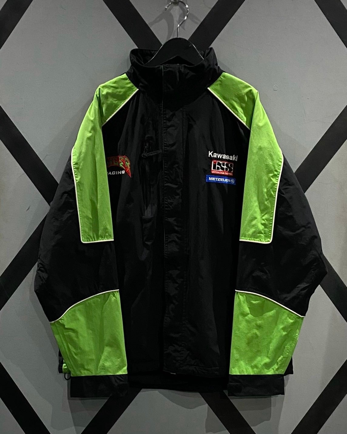 X VINTAGE】“KAWASAKI” Logo Embroidery Loose Hooded Nylon Jacket