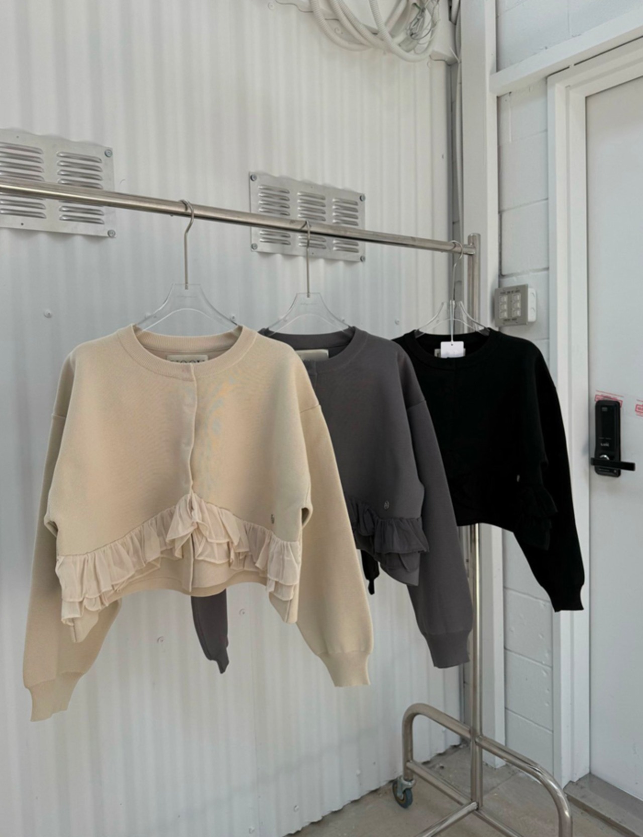 【25aw】Ruff-Frill Cardigan_3colors