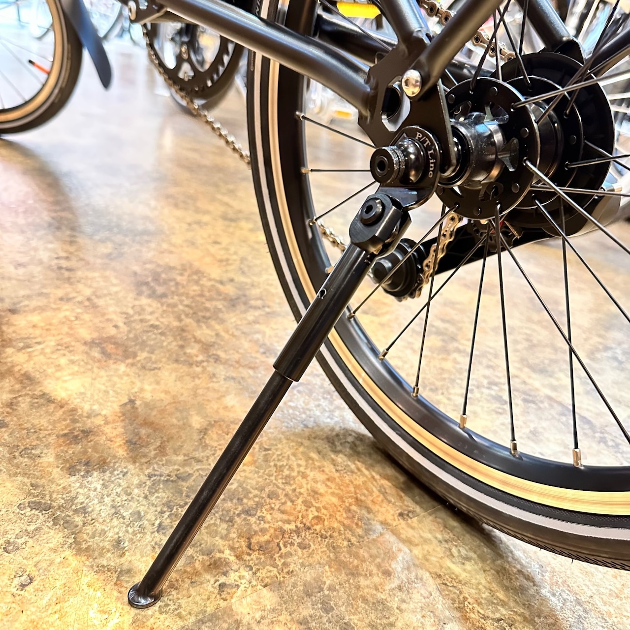 Titanium キックスタンド for BROMPTON P/T Line